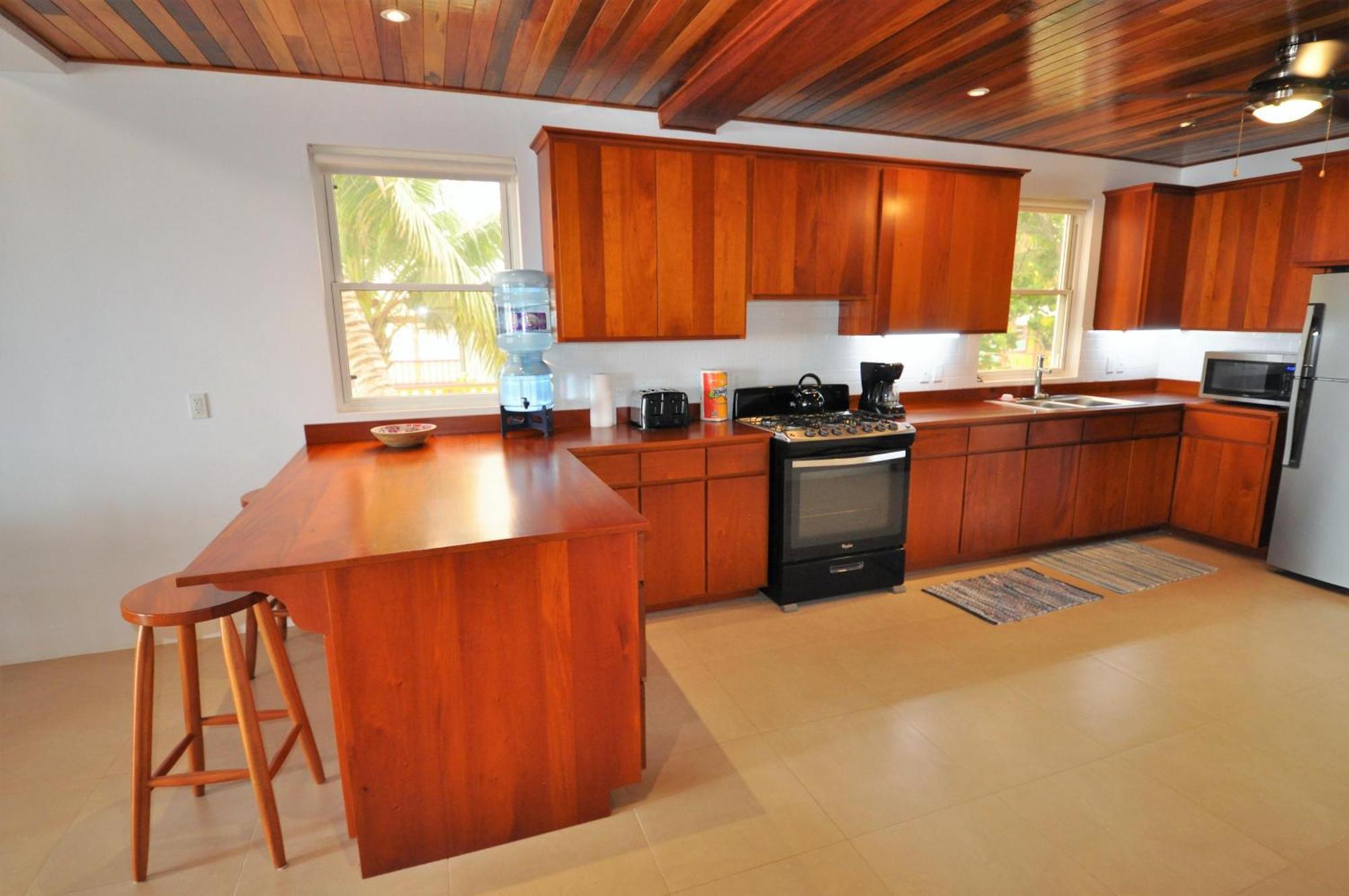 키코커 Velento Partial Ocean View Penthouse #7 빌라 외부 사진