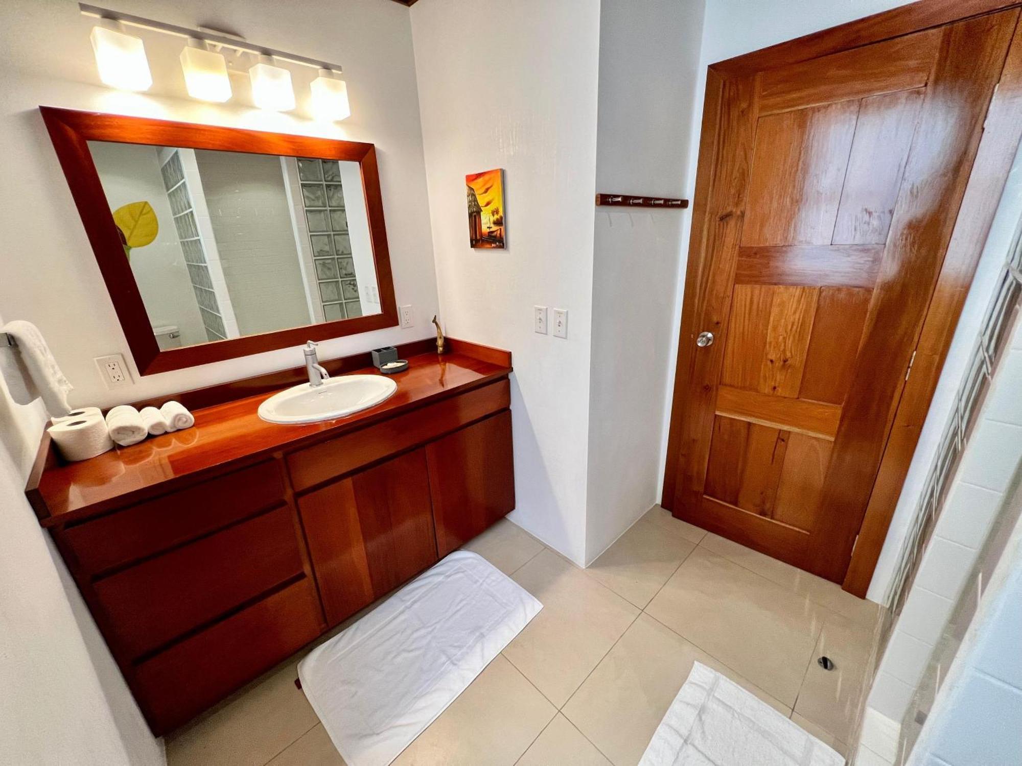 키코커 Velento Partial Ocean View Penthouse #7 빌라 외부 사진